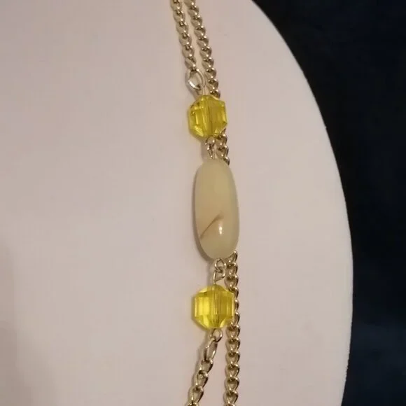 Vintage, Made in Canada, Sarah Coventry Necklace - Picture 3 of 6